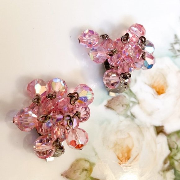Vintage LAGUNA Pink Crystal Clip Cluster Earring - Picture 6 of 7